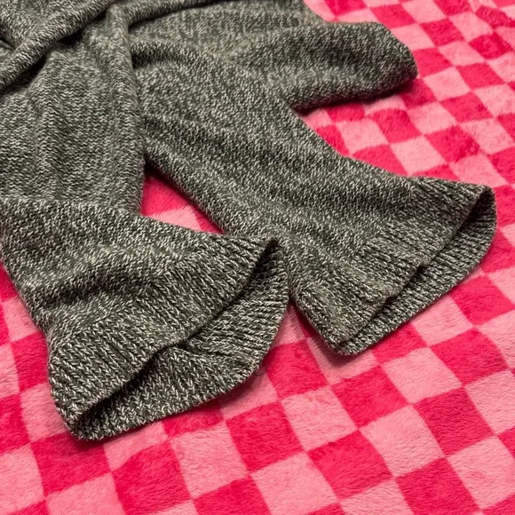 Hollister Green Scoop Neck Sweater - Picture 5 of 6